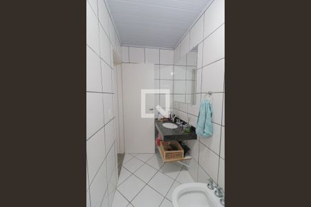 Casa à venda com 199m², 4 quartos e 4 vagas Casa à venda com 199m², 4 quartos e 4 vagasBanheiro da Suíte