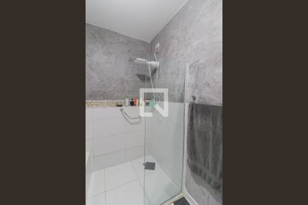 Casa à venda com 199m², 4 quartos e 4 vagas Casa à venda com 199m², 4 quartos e 4 vagasBanheiro