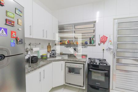 Casa à venda com 199m², 4 quartos e 4 vagas Casa à venda com 199m², 4 quartos e 4 vagasCozinha