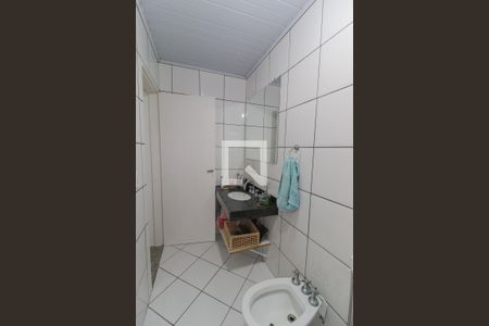 Casa à venda com 199m², 4 quartos e 4 vagas Casa à venda com 199m², 4 quartos e 4 vagasBanheiro da Suíte