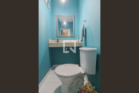 Casa à venda com 199m², 4 quartos e 4 vagas Casa à venda com 199m², 4 quartos e 4 vagasLavabo