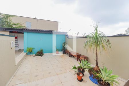 Casa à venda com 199m², 4 quartos e 4 vagas Casa à venda com 199m², 4 quartos e 4 vagasÁrea Externa