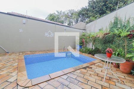 Casa à venda com 199m², 4 quartos e 4 vagas Casa à venda com 199m², 4 quartos e 4 vagasÁrea Externa