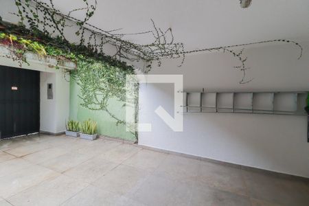 Casa à venda com 199m², 4 quartos e 4 vagas Casa à venda com 199m², 4 quartos e 4 vagasGaragem