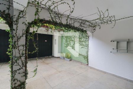 Casa à venda com 199m², 4 quartos e 4 vagas Casa à venda com 199m², 4 quartos e 4 vagasGaragem