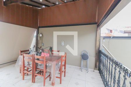 Casa à venda com 199m², 4 quartos e 4 vagas Casa à venda com 199m², 4 quartos e 4 vagasÁrea Externa