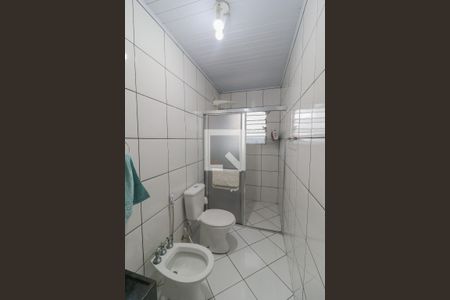 Casa à venda com 199m², 4 quartos e 4 vagas Casa à venda com 199m², 4 quartos e 4 vagasBanheiro da Suíte