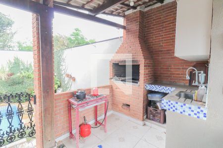 Casa à venda com 199m², 4 quartos e 4 vagas Casa à venda com 199m², 4 quartos e 4 vagasÁrea Externa