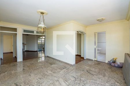 Sala 2 de casa para alugar com 4 quartos, 500m² em Pau Pombo, Nova Lima