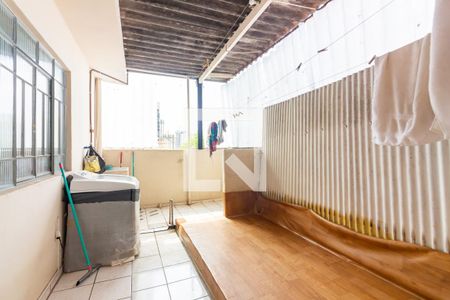 Área de serviço  de casa à venda com 6 quartos, 250m² em Vila Osasco, Osasco