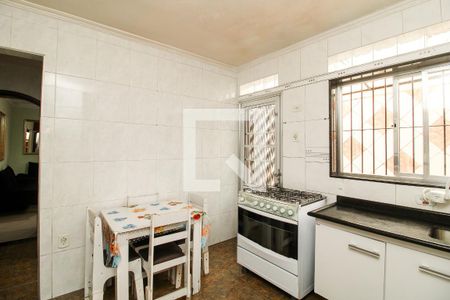 Casa à venda com 128m², 3 quartos e 2 vagas Casa à venda com 128m², 3 quartos e 2 vagasCozinha