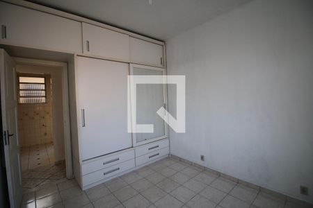 Quarto 2 de apartamento para alugar com 2 quartos, 70m² em Olaria, Rio de Janeiro