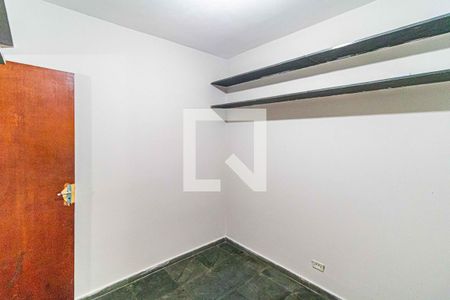 Quarto de casa para alugar com 4 quartos, 70m² em Raposo Tavares, São Paulo