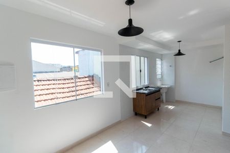 Sala/Cozinha de apartamento para alugar com 2 quartos, 38m² em Vila Talarico, São Paulo