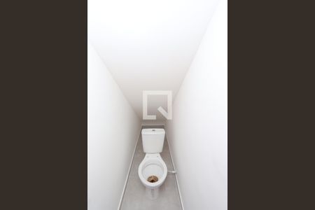 Lavabo de casa para alugar com 2 quartos, 85m² em Parque São Rafael, São Paulo