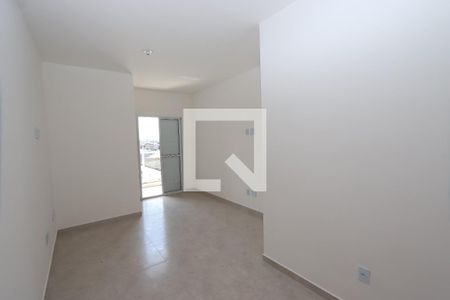 Suíte 1 de casa para alugar com 2 quartos, 85m² em Parque São Rafael, São Paulo