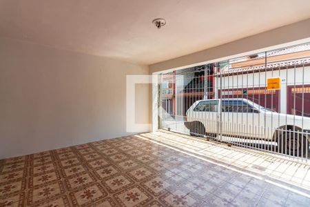 Casa à venda com 120m², 1 quarto e 2 vagas Casa à venda com 120m², 1 quarto e 2 vagasGaragem