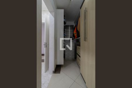 Closet da Suíte 1 de casa à venda com 3 quartos, 250m² em Vila Florida, Guarulhos