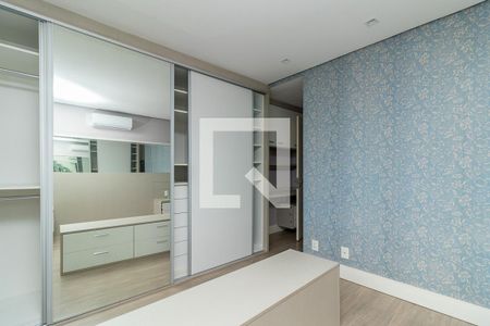 Quarto Suíte de apartamento à venda com 3 quartos, 82m² em Jardim Lindóia, Porto Alegre