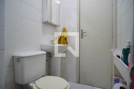 Banheiro de apartamento à venda com 1 quarto, 35m² em Independência, Porto Alegre
