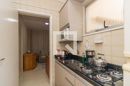 Cozinha e Área de Serviço de apartamento à venda com 1 quarto, 32m² em Rio Branco, Porto Alegre