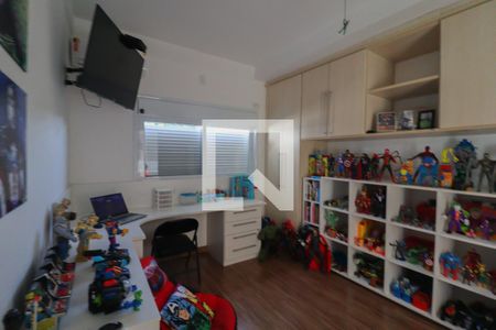 Casa à venda com 476m², 4 quartos e 6 vagas Casa à venda com 476m², 4 quartos e 6 vagasQuarto 2