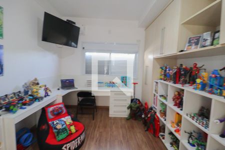 Casa à venda com 476m², 4 quartos e 6 vagas Casa à venda com 476m², 4 quartos e 6 vagasQuarto 2