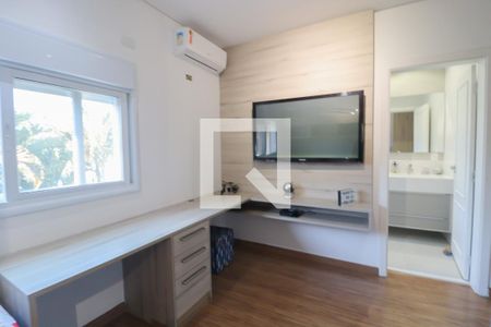 Casa à venda com 476m², 4 quartos e 6 vagas Casa à venda com 476m², 4 quartos e 6 vagasQuarto 3