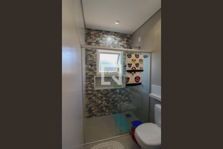 Casa à venda com 476m², 4 quartos e 6 vagas Casa à venda com 476m², 4 quartos e 6 vagasBanheiro quarto 3