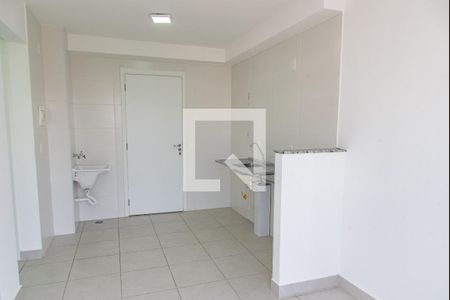 Sala/cozinha de apartamento para alugar com 2 quartos, 38m² em Cambuci, São Paulo