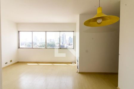 Apartamentos para alugar na Rua Santa Rosa Júnior em São Paulo