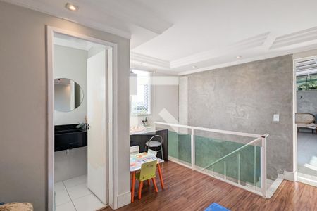 Sala da cobertura de apartamento para alugar com 2 quartos, 107m² em Taboão, São Bernardo do Campo