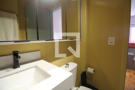 Banheiro de apartamento para alugar com 1 quarto, 30m² em Aclimação, São Paulo