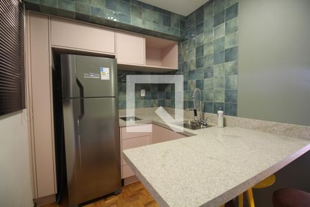 Cozinha de apartamento para alugar com 1 quarto, 30m² em Aclimação, São Paulo