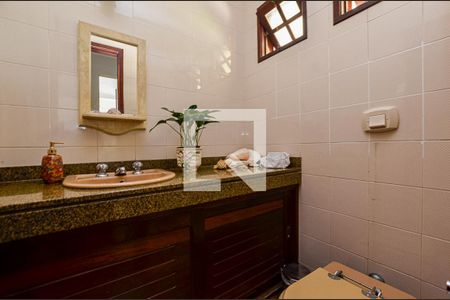 Lavabo de casa de condomínio à venda com 3 quartos, 300m² em Badu, Niterói