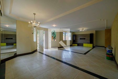Sala de casa de condomínio para alugar com 4 quartos, 280m² em Vargem Grande, Rio de Janeiro