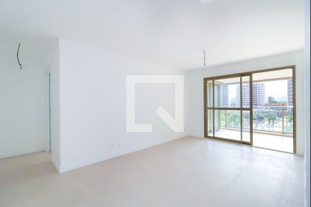Sala de apartamento para alugar com 3 quartos, 125m² em Barra da Tijuca, Rio de Janeiro