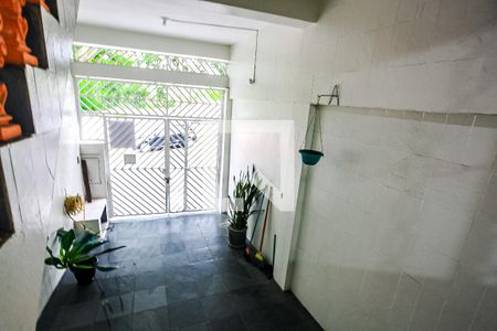 Sala - Vista de casa à venda com 3 quartos, 185m² em Parque Pinheiros, Taboão da Serra