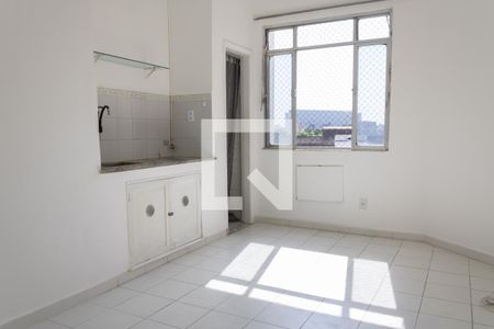 Sala/Quarto/Cozinha de apartamento para alugar com 1 quarto, 21m² em Centro, Rio de Janeiro