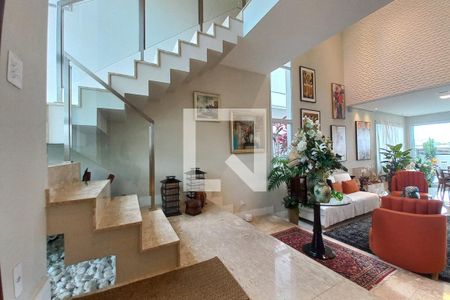 Casa de condomínio à venda com 309m², 4 quartos e 4 vagasSala de Estar