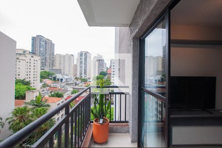 Varanda de kitnet/studio para alugar com 1 quarto, 30m² em Pinheiros, São Paulo