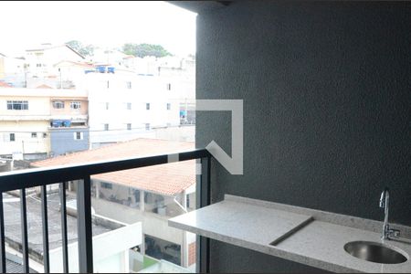 Varanda de kitnet/studio para alugar com 1 quarto, 37m² em Km 18, Osasco