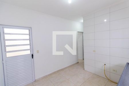 Sala/Cozinha de apartamento para alugar com 1 quarto, 30m² em Vila Sílvia, São Paulo