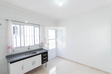 Sala/Cozinha de apartamento para alugar com 1 quarto, 30m² em Vila Sílvia, São Paulo