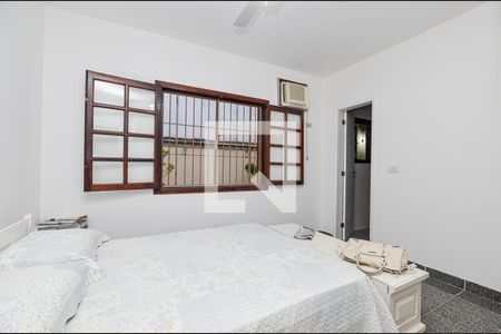 Quarto 1 de casa à venda com 3 quartos, 235m² em Matapaca, Niterói