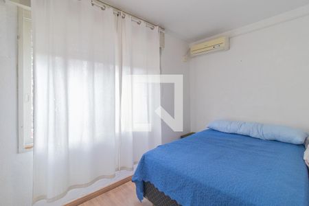 Quarto de apartamento à venda com 1 quarto, 45m² em Santo Antônio, Porto Alegre