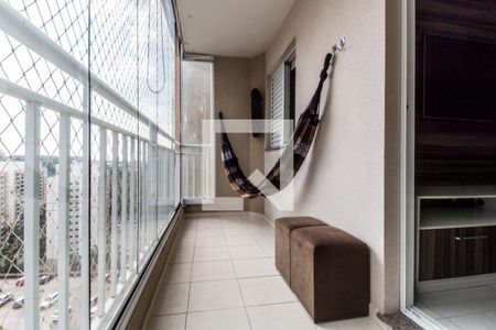 Varanda de apartamento à venda com 2 quartos, 71m² em Jardim Tupanci, Barueri