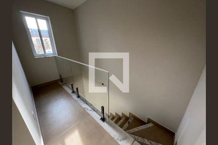 Casa à venda com 3 quartos, 112m² em Esplanada, Belo Horizonte