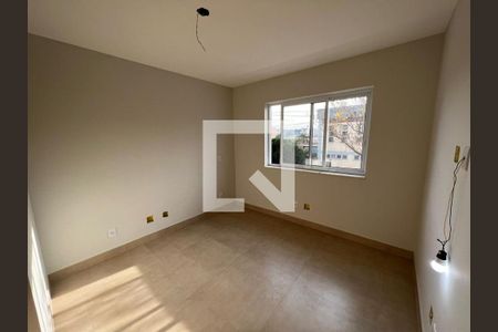 Casa à venda com 3 quartos, 112m² em Esplanada, Belo Horizonte