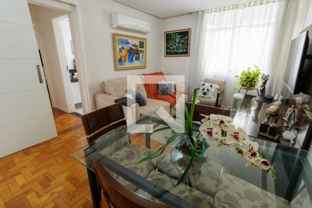 Sala de apartamento à venda com 2 quartos, 74m² em Icaraí, Niterói